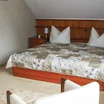 3 Bedroom Beautiful In E-38644 דירה *