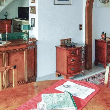 3 Bedroom Beautiful In E-38644 Apartment