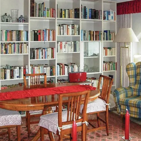 דירה 3 Bedroom Beautiful In E-38644