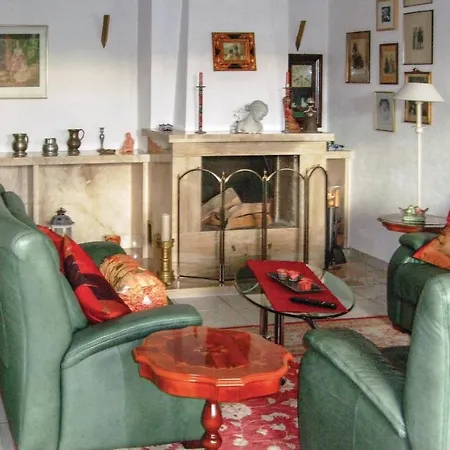 דירה 3 Bedroom Beautiful In E-38644 גוסלר